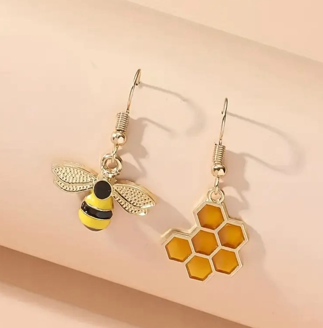 Cute Bee & Honeycomb Earrings