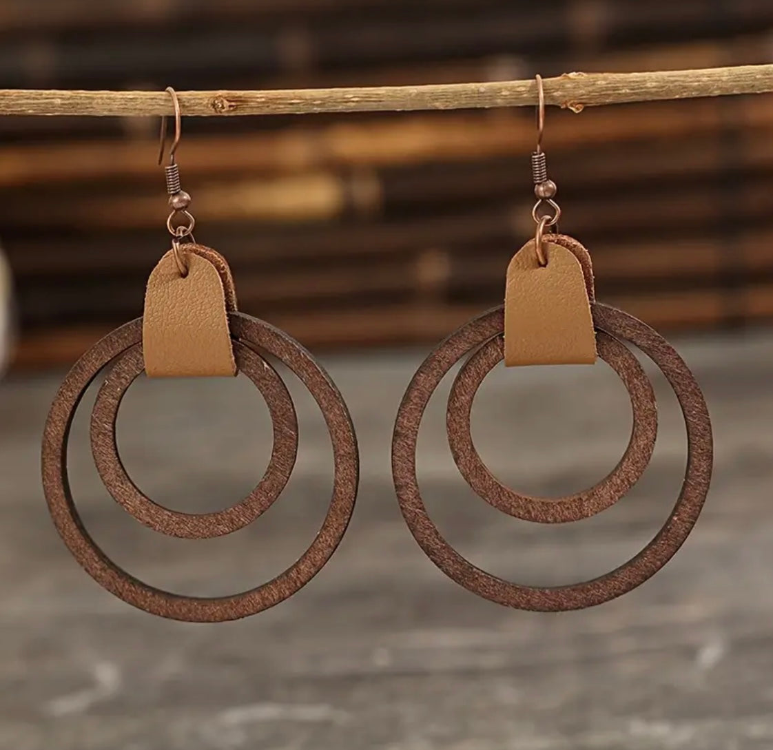 Beautiful Vintage Carved Pattern Wooden Dangle Earrings