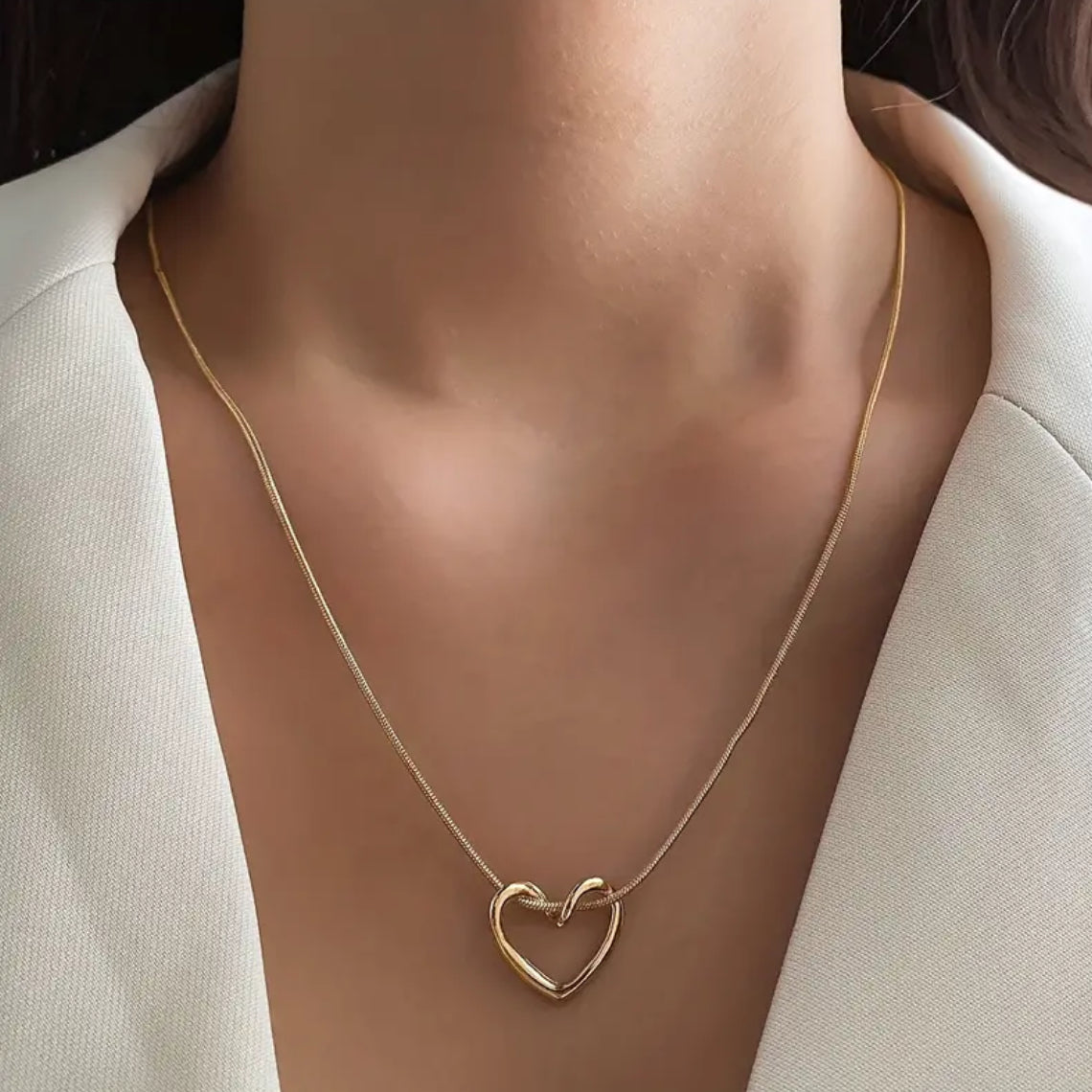 Charming Love Heart Pendant Necklace