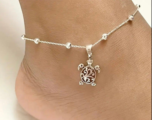 Beautiful Silvery Beaded Turtle Pendant Ankle Bracelet