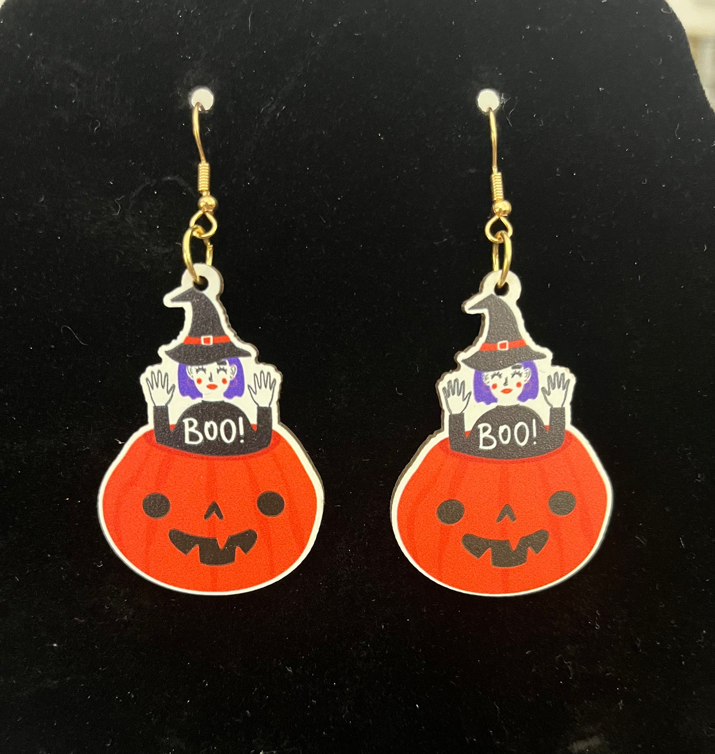 .Boo Pumpkin Witch Earrings