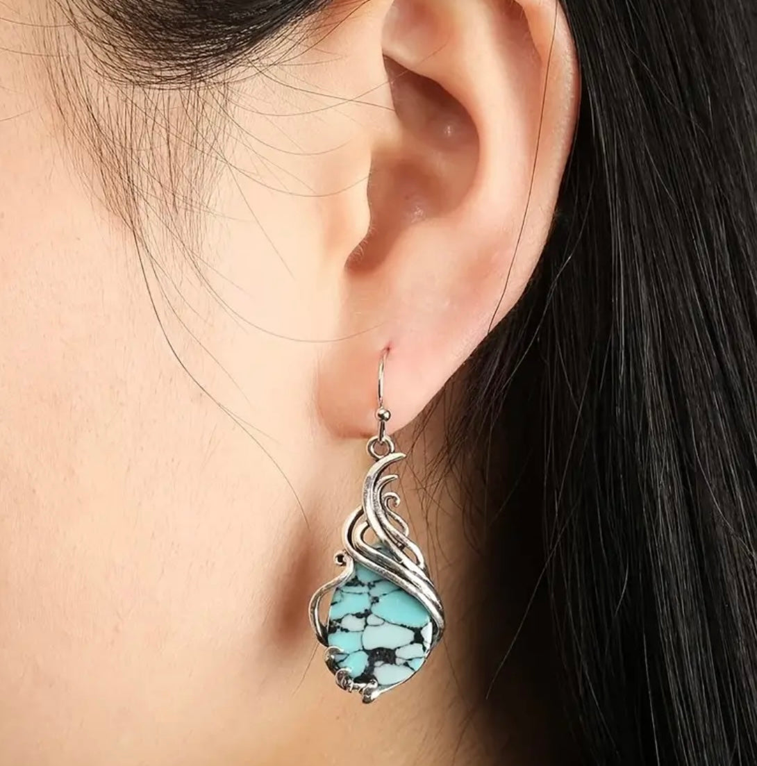 Beautiful Teardrop Shaped Turquoise Stone Earrings