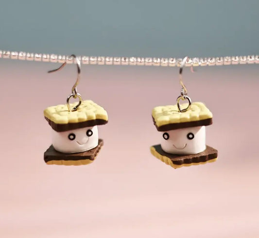 .Cute S’mores earrings