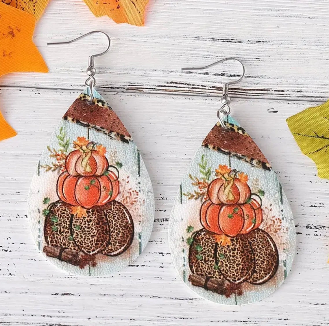 .Beautiful Pumpkin Earrings